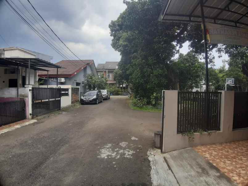 dijual rumah permata depok regency