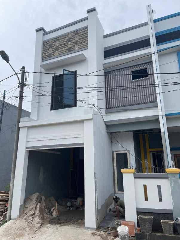 dijual rumah perum pelindo cilincing