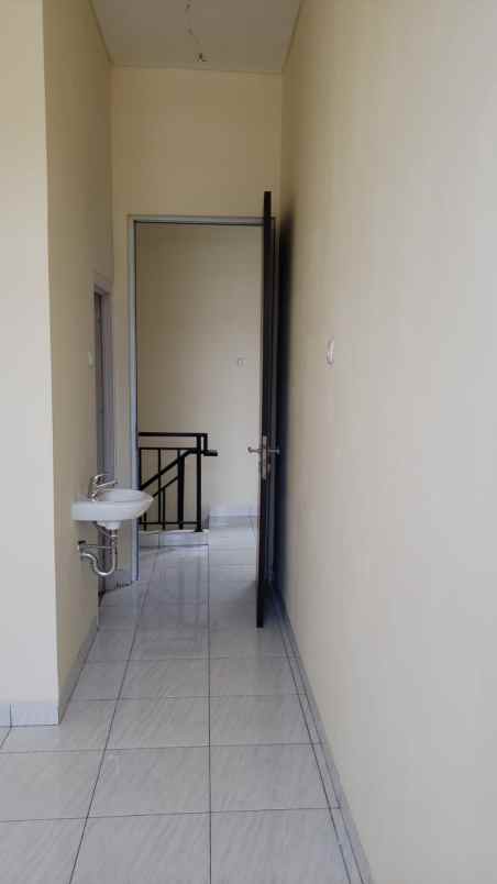 dijual rumah perumahan aeroland