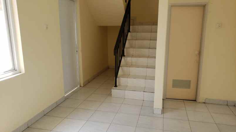 dijual rumah perumahan aeroland