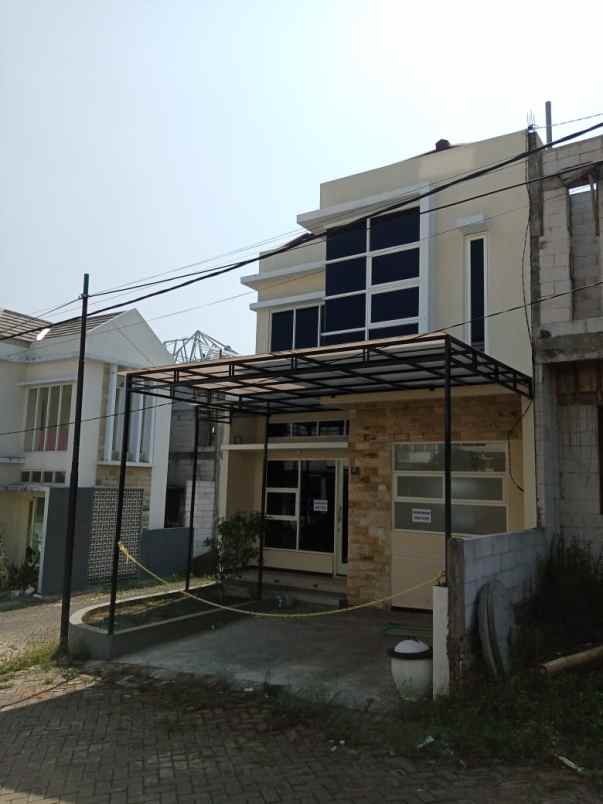 dijual rumah perumahan area tasikmadu malang