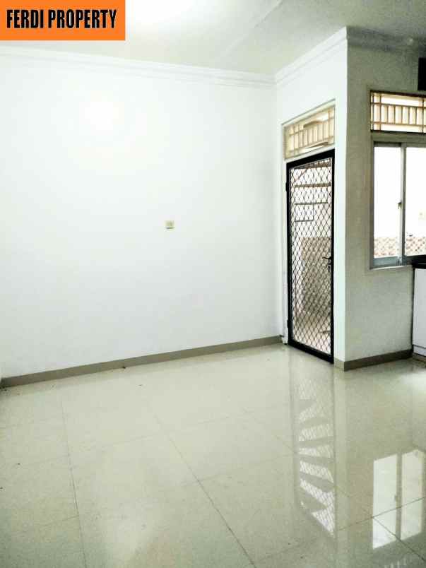 dijual rumah perumahan legenda wisata