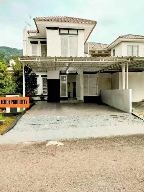 dijual rumah perumahan legenda wisata