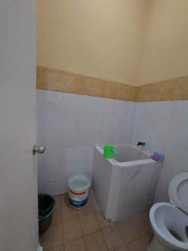 dijual rumah perumahan ykp rungkut