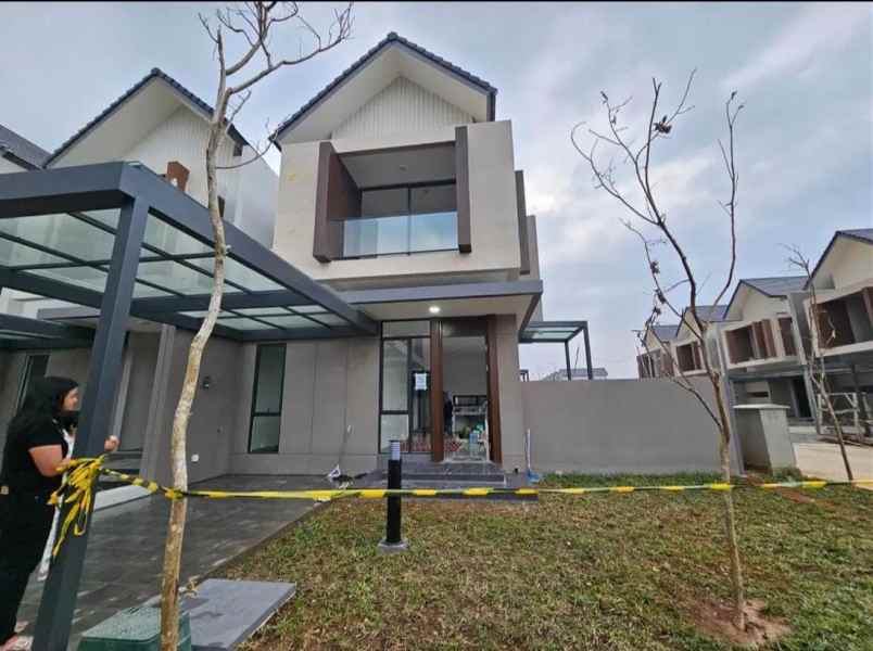 dijual rumah podomoro park