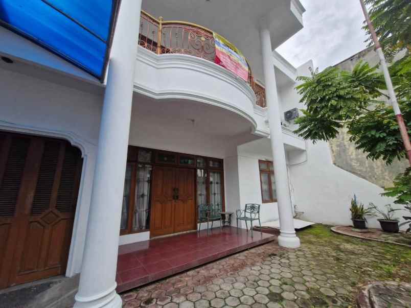 dijual rumah pondok bambu