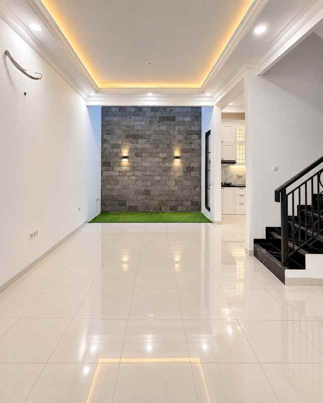 dijual rumah pondok bambu
