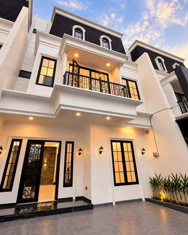 dijual rumah pondok bambu