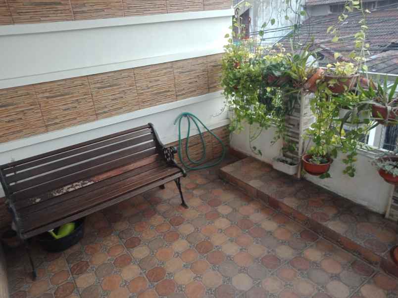 dijual rumah pondok gede