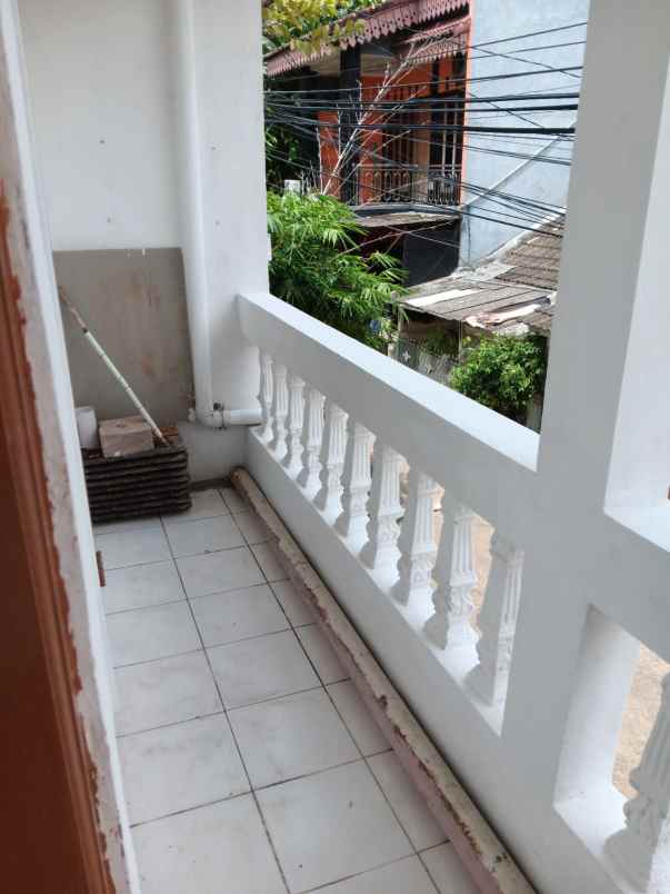 dijual rumah pondok kacang timur