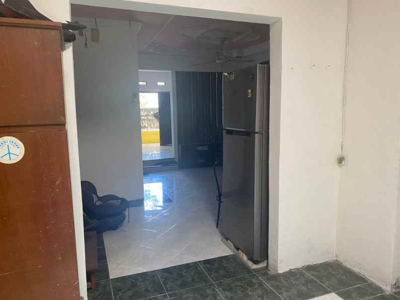 dijual rumah pondok wage indah