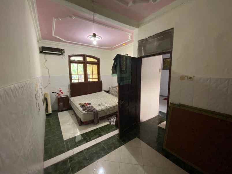 dijual rumah pondok wage indah