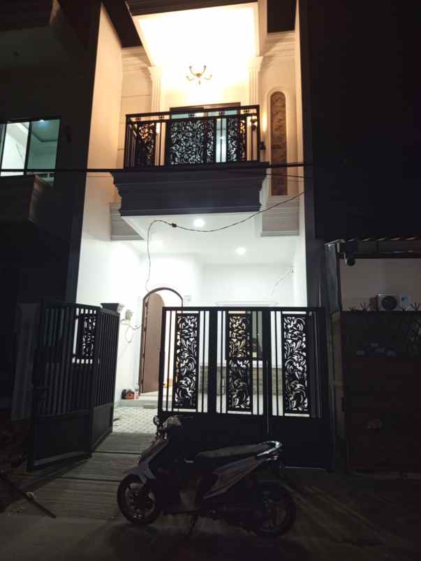 dijual rumah poris cipondoh