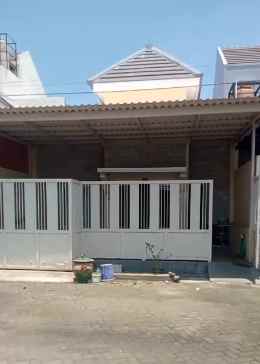 dijual rumah puri asri regency