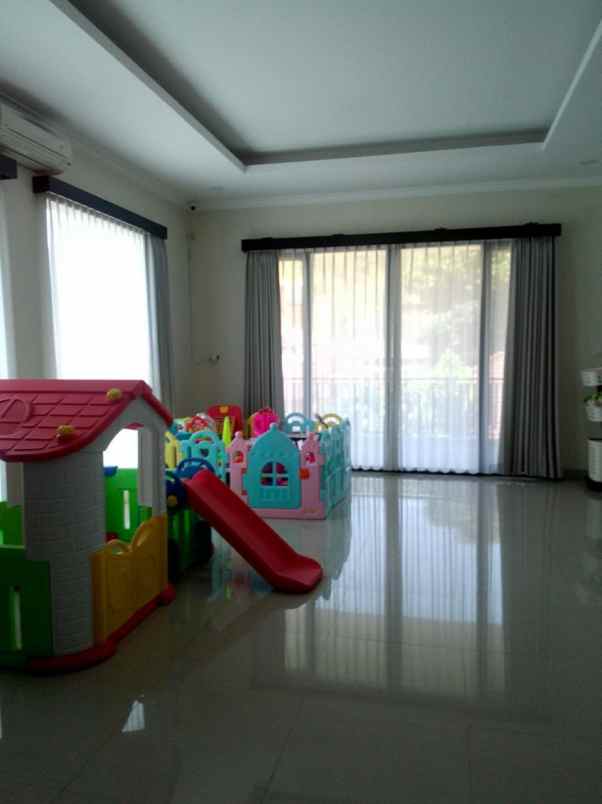 dijual rumah puri gading jimbaran