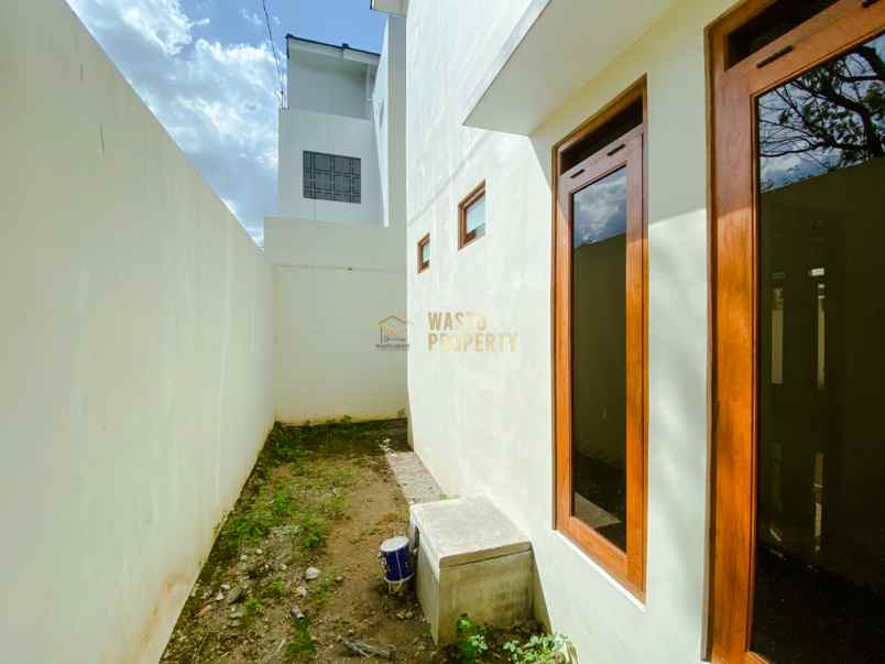 dijual rumah purwomartani kalasan