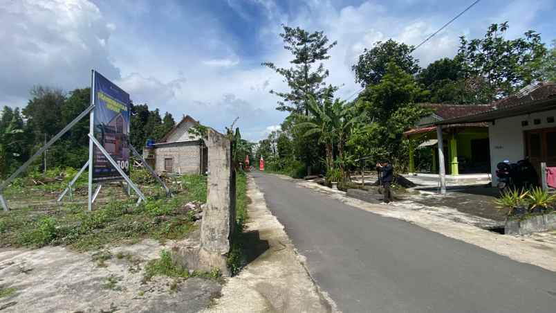 dijual rumah randusari prambanan klaten
