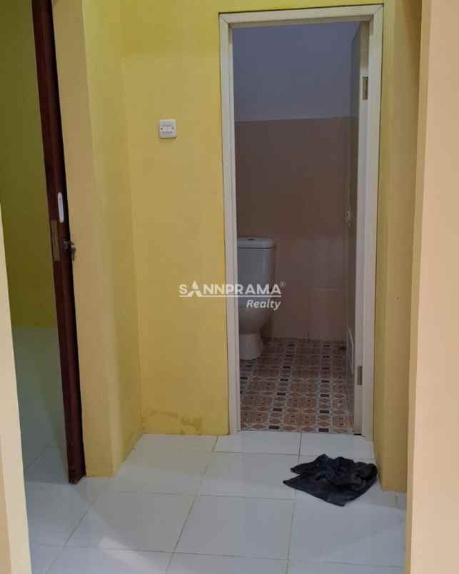 dijual rumah rangkapan jaya depok