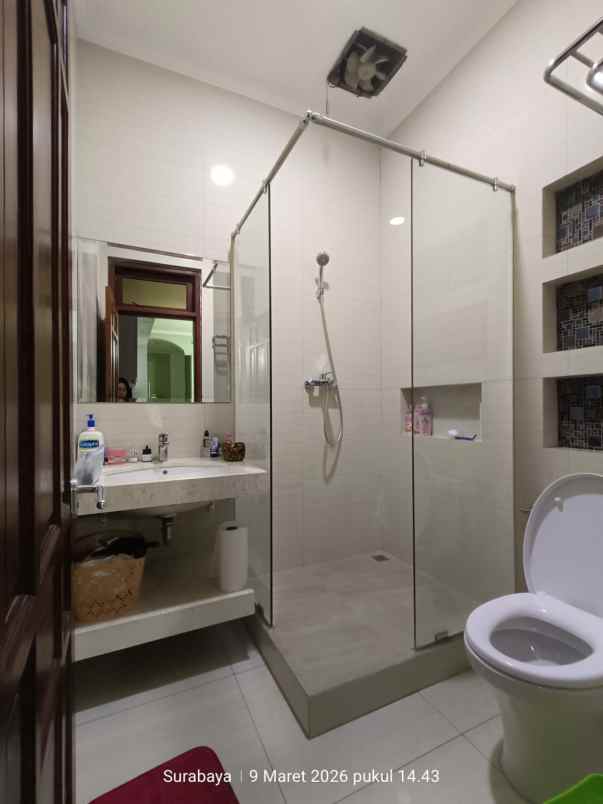 dijual rumah residen sudirman
