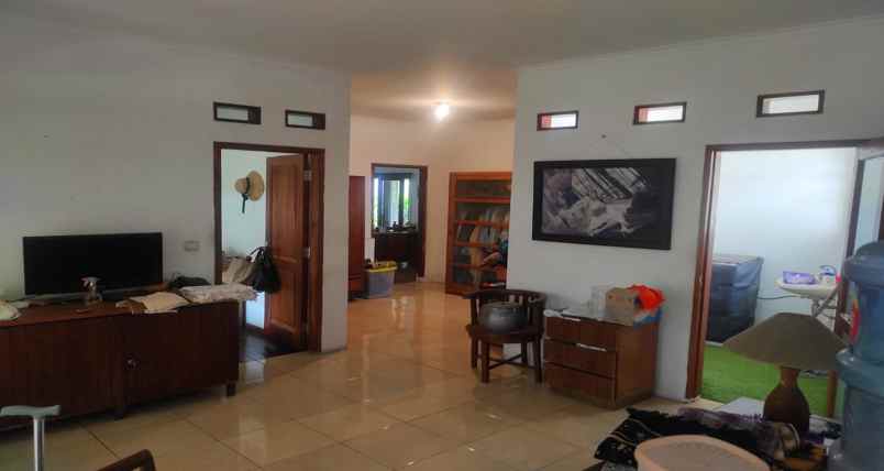 dijual rumah riung hegar