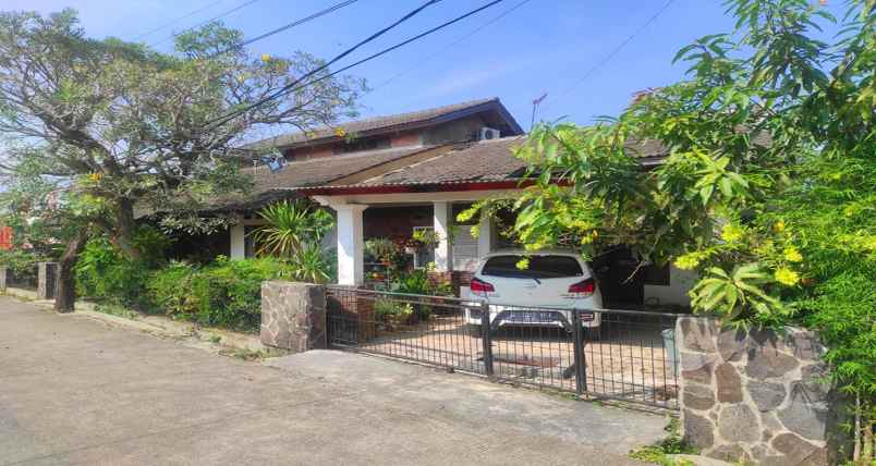 dijual rumah riung hegar