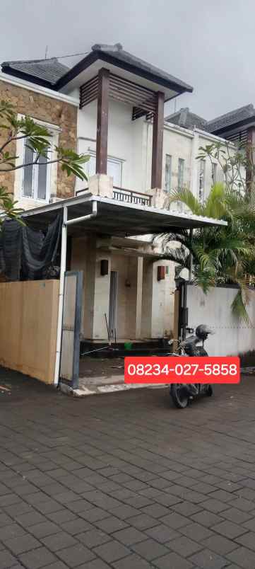 dijual rumah royal garden residence