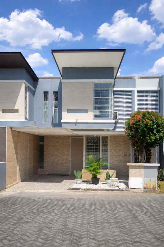 dijual rumah royal park residen gunung