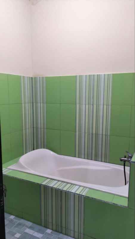 dijual rumah rumah puri surya jaya