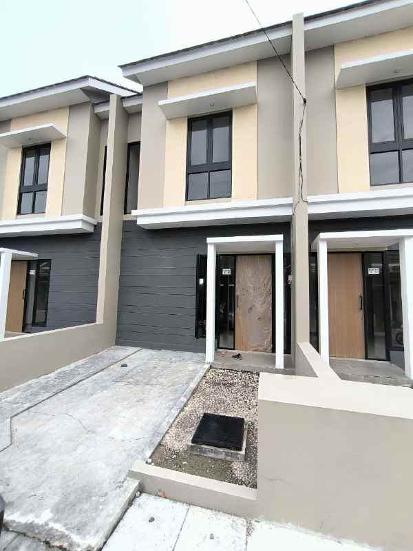 dijual rumah rungkut