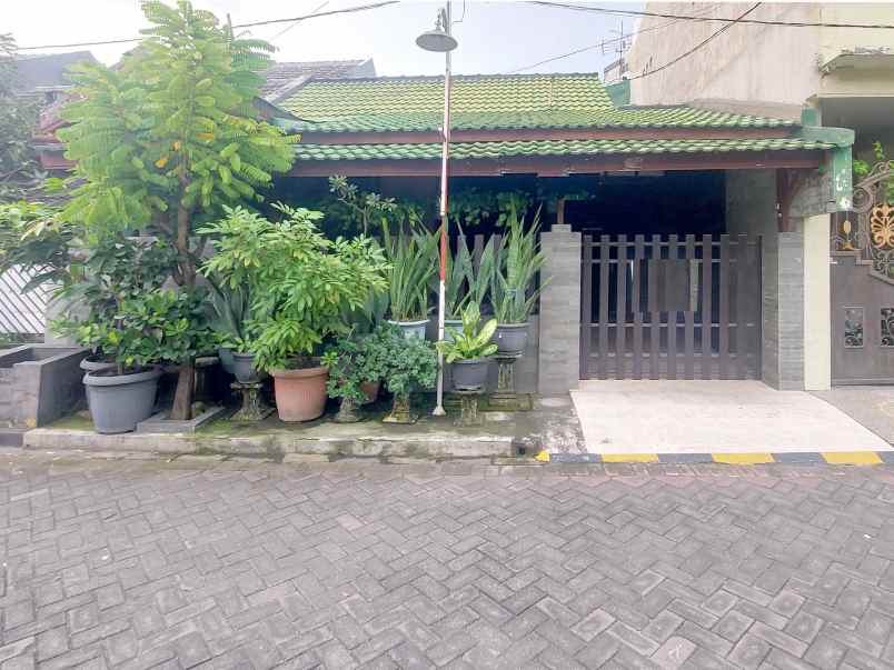 dijual rumah rungkut mapan