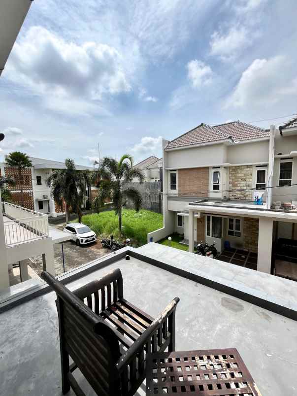 dijual rumah saxophone tunggulwulung