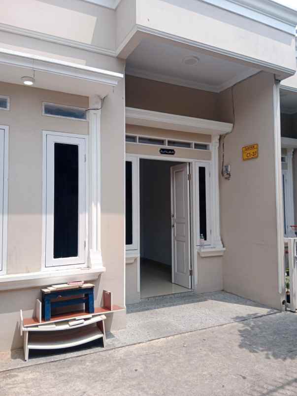 dijual rumah second di klender jakarta timur