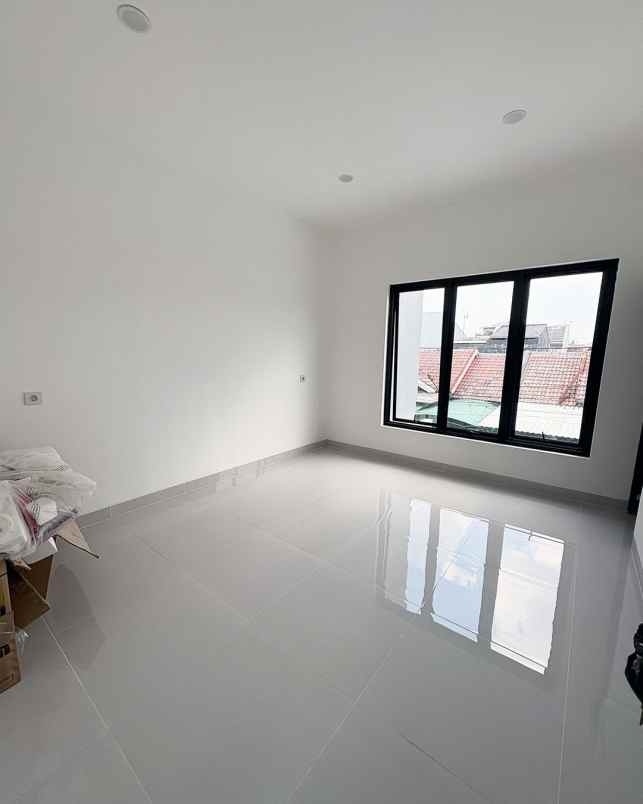 dijual rumah sektor 6 gading serpong