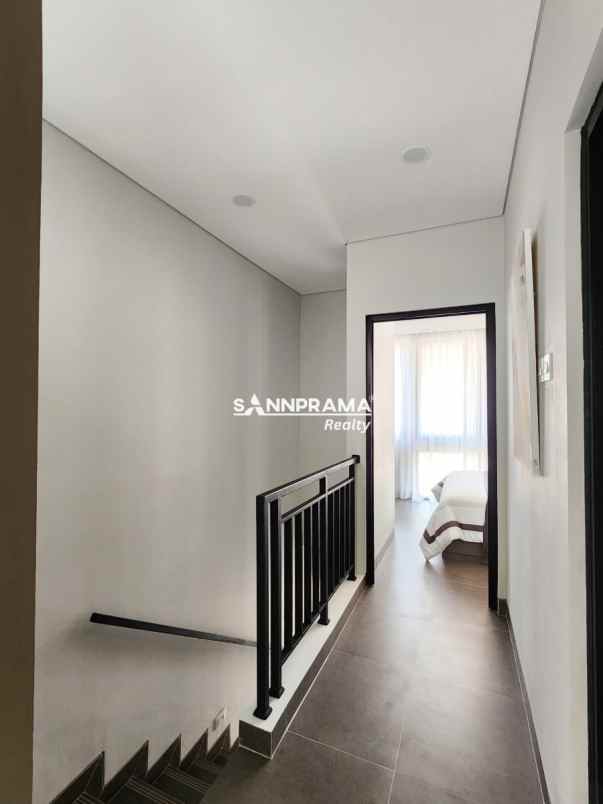 dijual rumah serpong tangerang selatan
