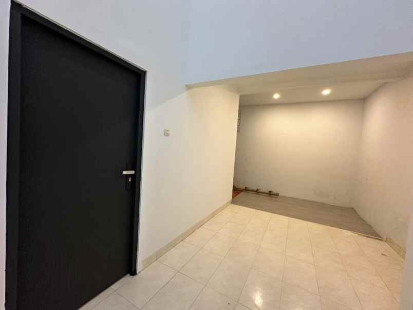 dijual rumah siap huni di raffles hills cibubur