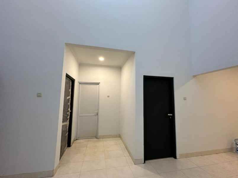 dijual rumah siap huni di raffles hills cibubur