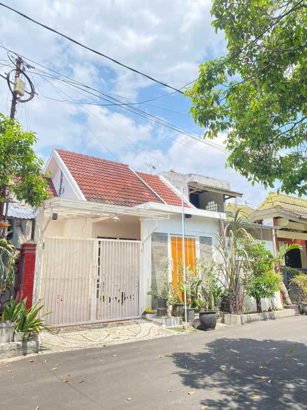 dijual rumah siap huni lokasi griyashanta suhat