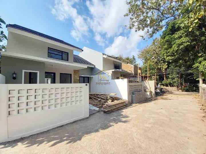 dijual rumah sidoluhur godean sleman