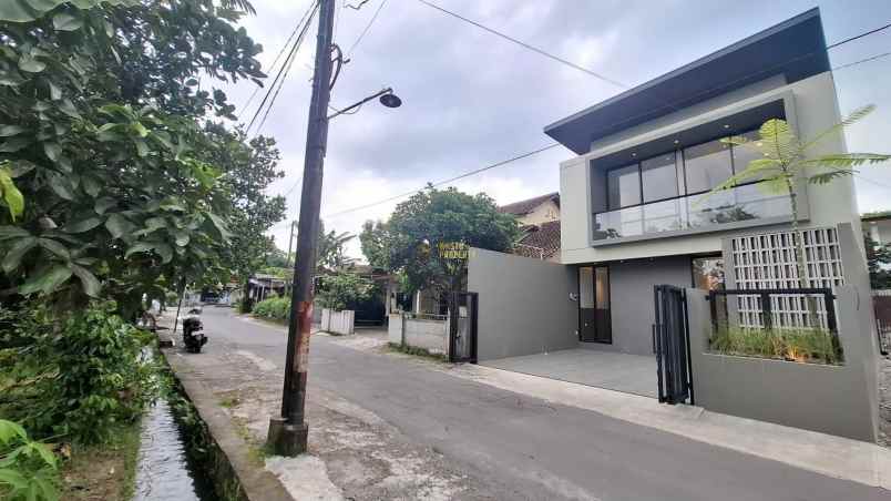 dijual rumah sinduharjo kec ngaglik kab