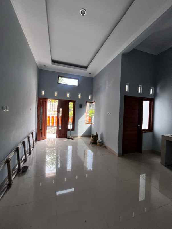 dijual rumah smpn 2 godean
