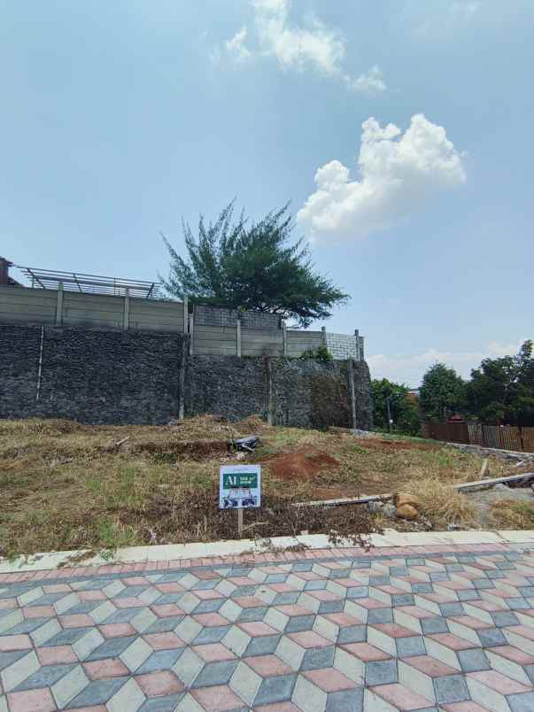 dijual rumah srondol kulon