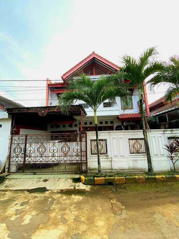 dijual rumah studio alam sukmajaya