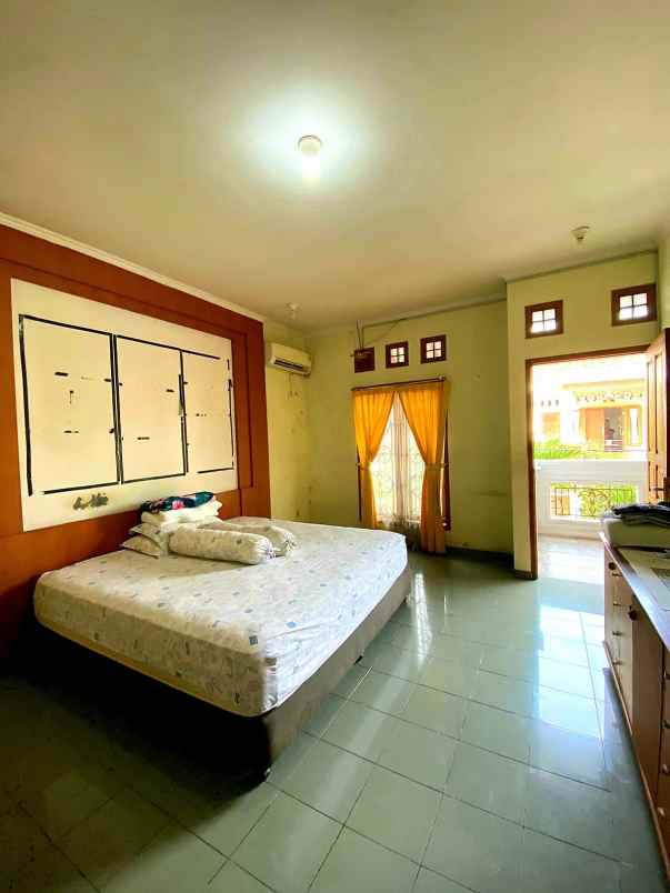 dijual rumah studio alam sukmajaya