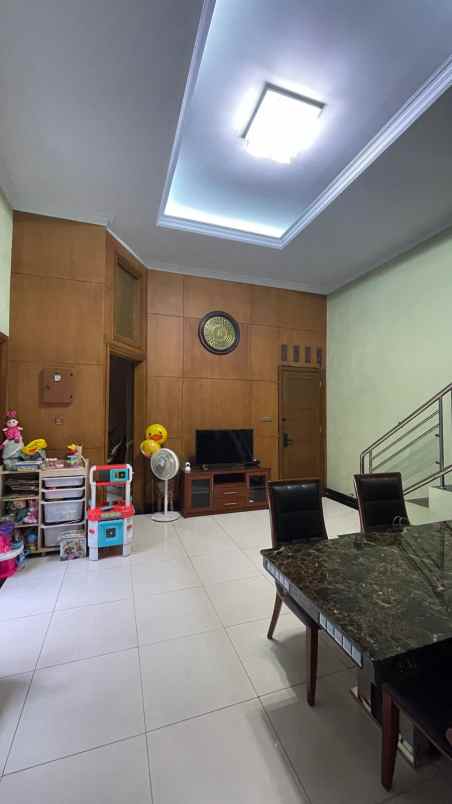 dijual rumah sudimara timur ciledug