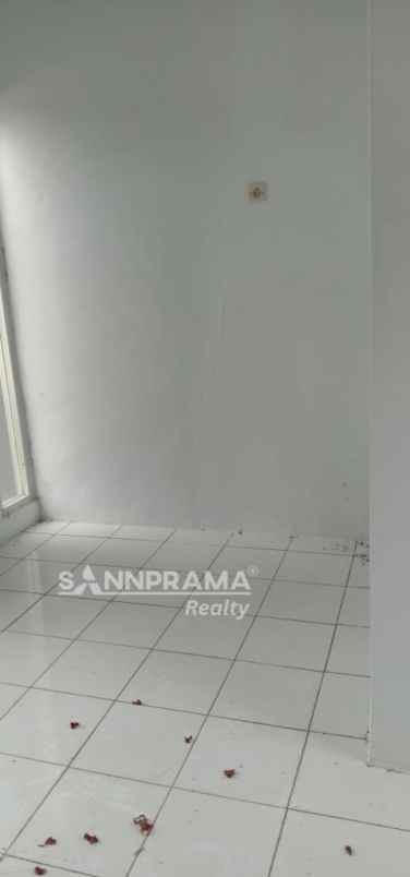 dijual rumah suka manah
