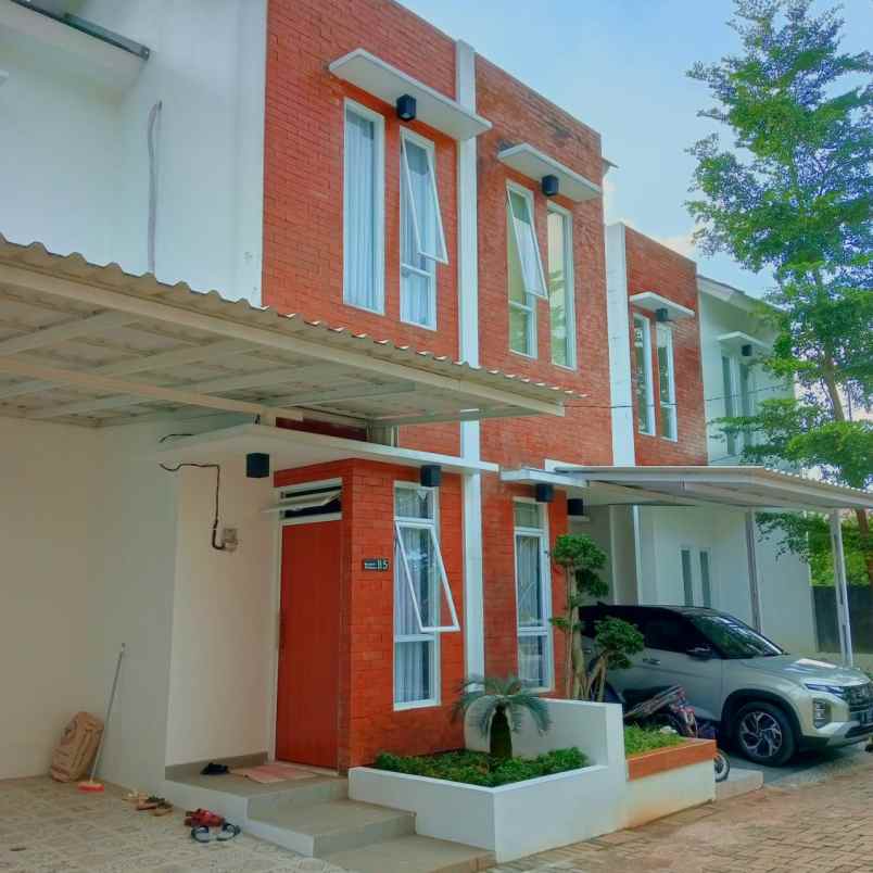dijual rumah sukahati cibinong bogor