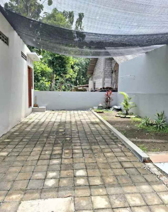 dijual rumah sumberharjo