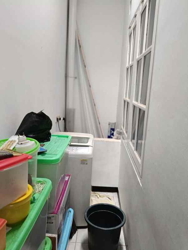 dijual rumah taman harapan baru