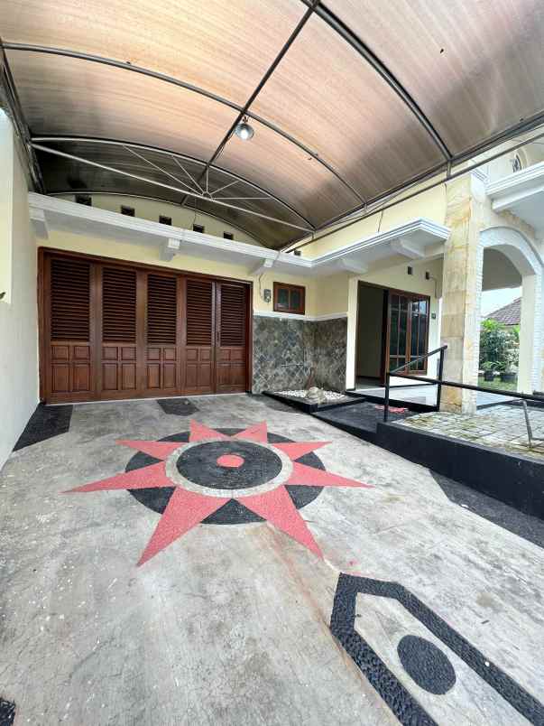 dijual rumah taman sulfat blimbing kota