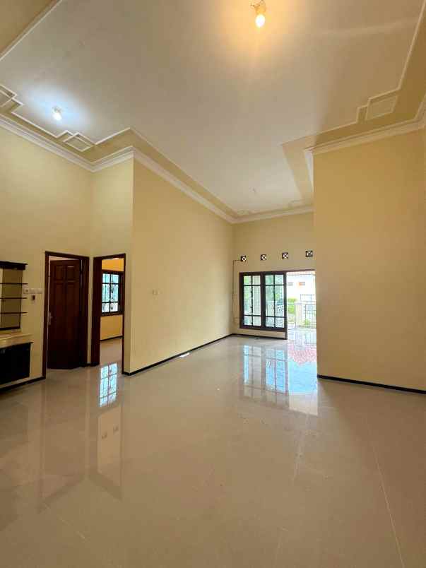 dijual rumah taman sulfat blimbing kota